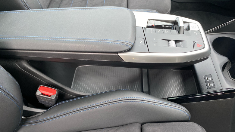 BMW 2 Series 220i MHT M Sport 5dr DCT Petrol Hatchback